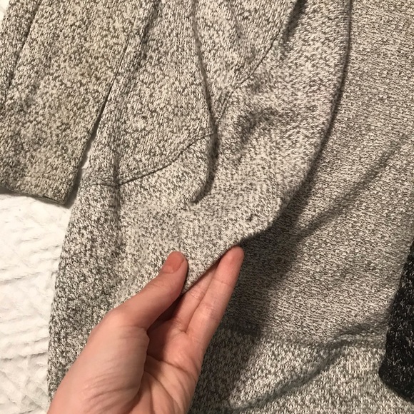 2 cardigans - Picture 9 of 13